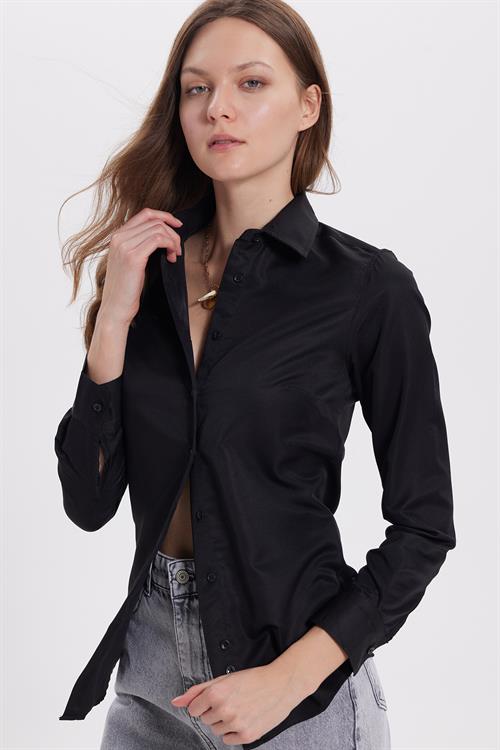 Kadın Slim Fit Dar Kesim Vücuda Oturan Uzun Kollu Siyah Basic Gömlek