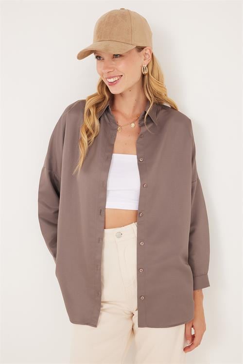 Kadın Oversize Rahat Kesim Spor Yaka Uzun Kollu Basic Düz Vizon Gömlek