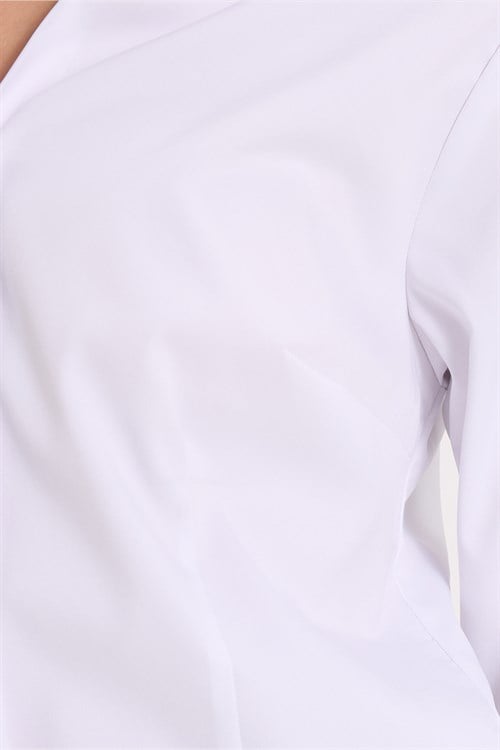 Kadın Slim Fit Dar Kesim Pensli Vucüda Oturan Klasik Yaka Uzun Kollu Likralı Beyaz Gömlek