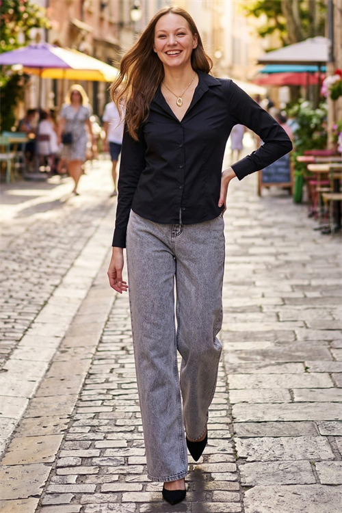 Kadın Slim Fit Dar Kesim Pensli Vucüda Oturan Klasik Yaka Uzun Kollu Likralı Siyah Gömlek