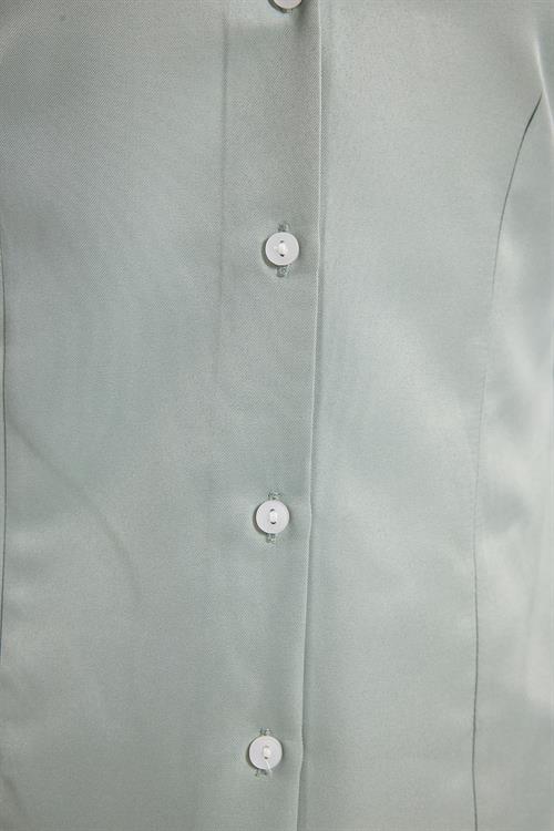 Kadın Slim Fit Dar Kesim Pensli Vucüda Oturan Klasik Yaka Uzun Kollu Likralı Mint Renk Gömlek