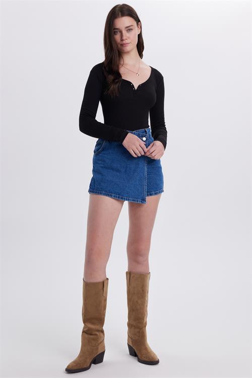 Kadın Slim Fit Dar Kesim Pamuklu V Yaka Siyah Bluz