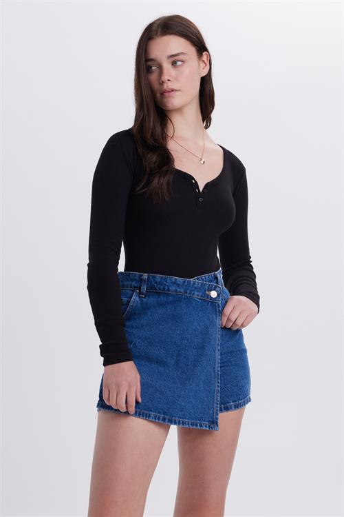 Kadın Slim Fit Dar Kesim Pamuklu V Yaka Siyah Bluz