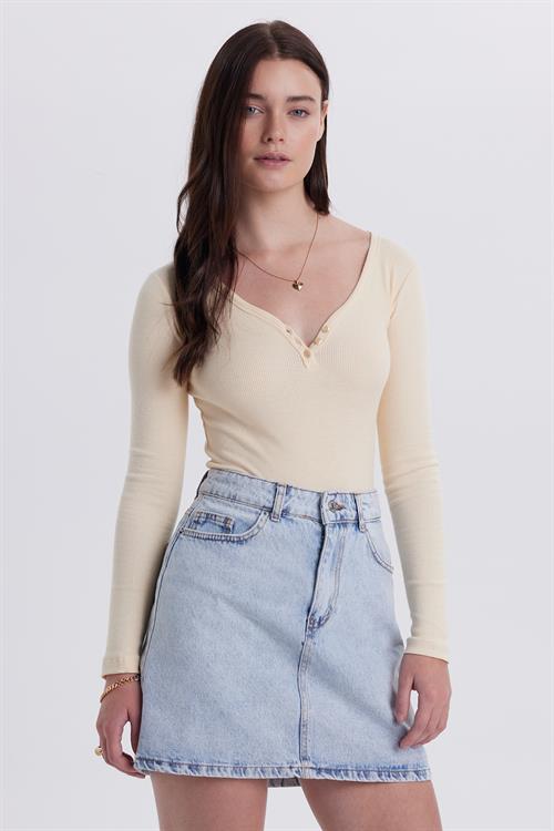 Kadın Slim Fit Dar Kesim Pamuklu V Yaka Taş Bluz
