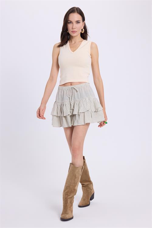 Kadın Slim Fit Dar Kesim V Yaka Sıfır Kol Pamuklu Ribanalı Bej Bluz