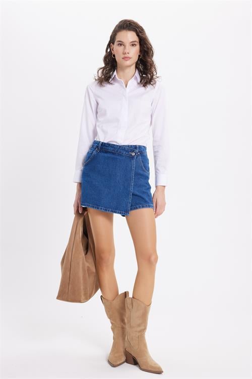Kadın Slim Fit Non-Iron Pamuklu Vücuda Oturan Ütü Gerektirmez Pensli Beyaz Gömlek