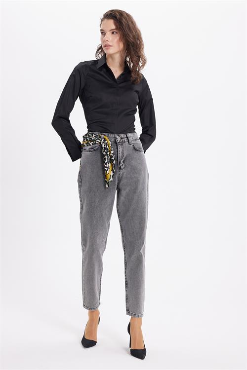 Kadın Slim Fit Non-Iron Pamuklu Vücuda Oturan Ütü Gerektirmez Pensli Siyah Gömlek
