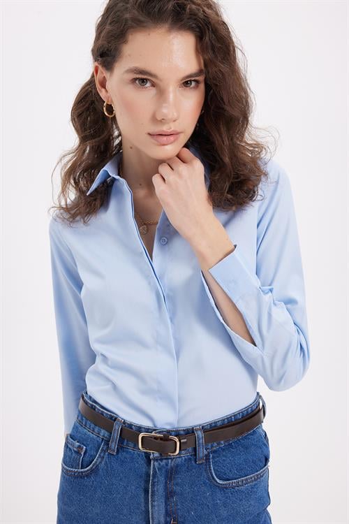 Kadın Slim Fit Non-Iron Pamuklu Vücuda Oturan Ütü Gerektirmez Pensli Mavi Gömlek