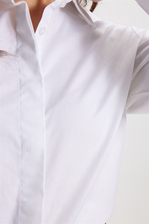 Kadın Slim Fit Dar Kesim %100 Pamuk Spor Yaka Gizli Pat Uzun Kollu Düz Oxford Leke Tutmaz Beyaz Gömlek