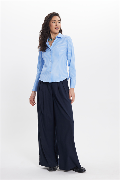 Kadın Slim Fit Dar Kesim Uzun Kollu Çizgili Mavi Gömlek