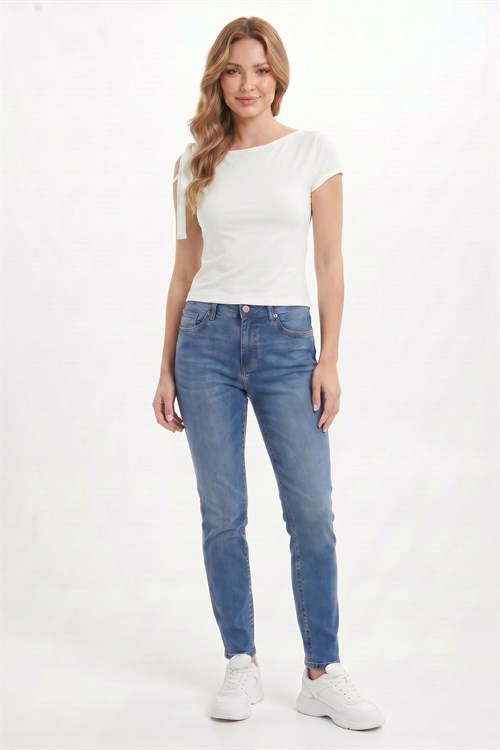 Kadın Slim Fit Dar Kesim Kısa Kollu Kayık Yaka Ekru Bluz