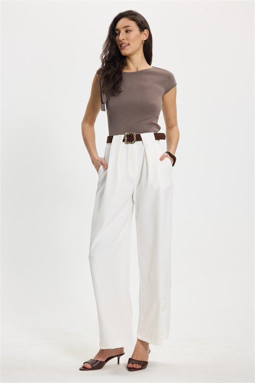 Kadın Slim Fit Dar Kesim Kısa Kollu Kayık Yaka Kahverengi Bluz
