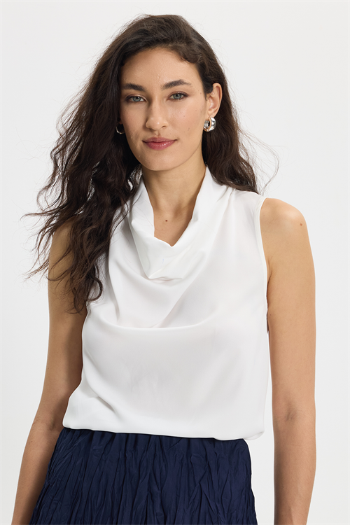 Kadın Slim Fit Dar Kesim Degaje Yaka Kolsuz Ekru Kruvaze Bluz