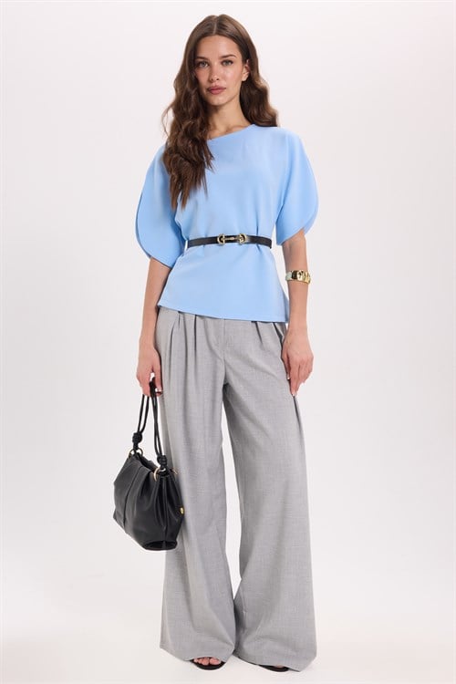 Kadın Slim Fit Dar Kesim Kol Detaylı İnce Kemerli Fermuarlı Mavi Bluz
