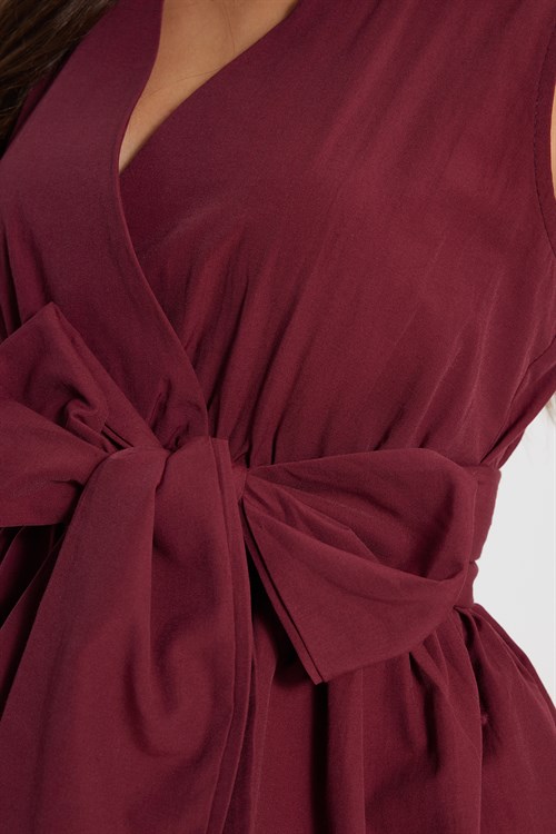Kadın Standart Fit Kruvaze Yaka Boyundan Bağlama Detaylı Beli Lastikli Kolsuz Bordo Bluz Gömlek