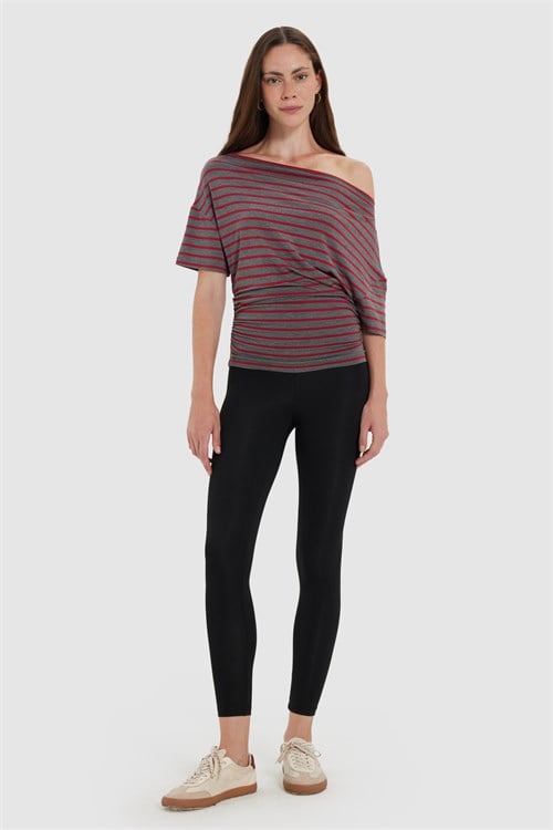 Kadın Regular Fit Klasik Kesim Asimetrik Yaka Yarasa Kol Çizgili Likralı Bordo Viskon Crop Bluz