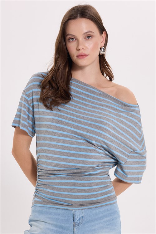 Kadın Regular Fit Klasik Kesim Asimetrik Yaka Yarasa Kol Çizgili Likralı Mavi Viskon Crop Bluz