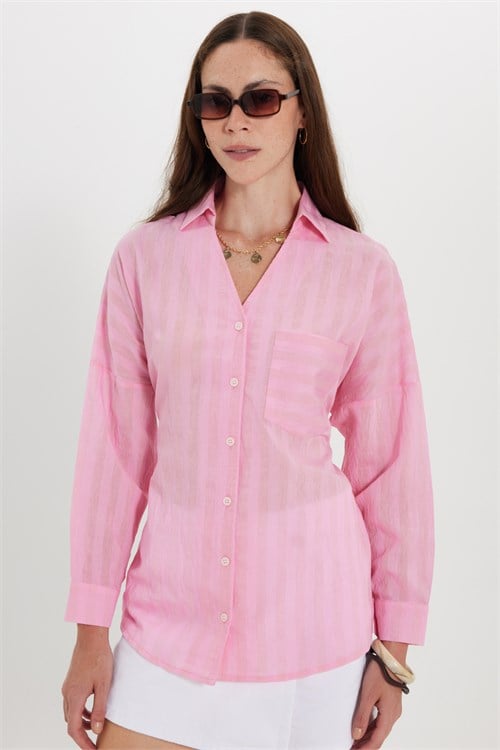 Kadın Oversize Geniş Kesim Uzun Kollu Pamuklu Beli Kuşaklı Çizgili Cepli Pembe Gömlek 