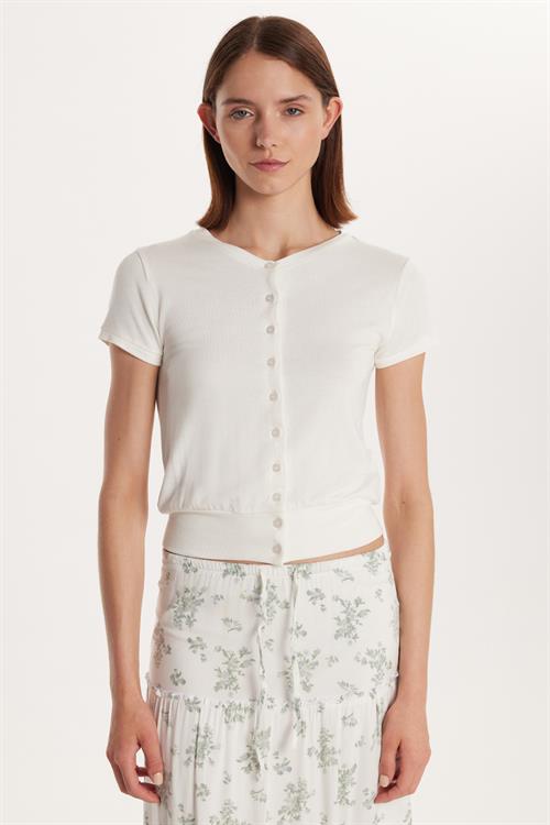 Kadın Slim Fit Dar Kesim Kısa Kollu Bisiklet Yaka Düğmeli Ekru Hırka