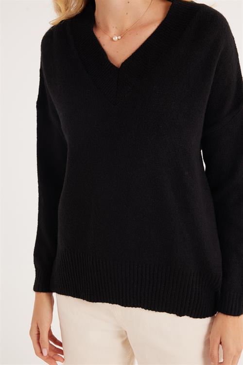 Kadın Slim Fit Dar Kesim V Yaka Siyah Kazak