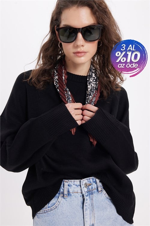 Kadın Oversize Geniş Kesim Bisiklet Yaka Siyah Kazak