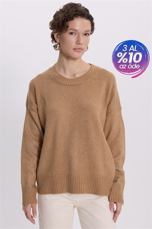 Kadın Oversize Geniş Kesim Bisiklet Yaka Bej Triko Kazak