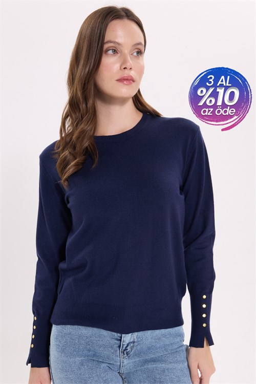Kadın Slim Fit Dar Kesim Bisiklet Yaka Kol Manşeti Yırtmaçlı Gold Düğme Detaylı Lacivert Triko Kazak