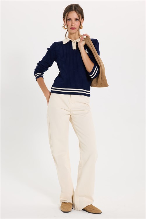 Kadın Slim Fit Dar Kesim Uzun Kollu Polo Yaka Nakışlı Lacivert Kazak