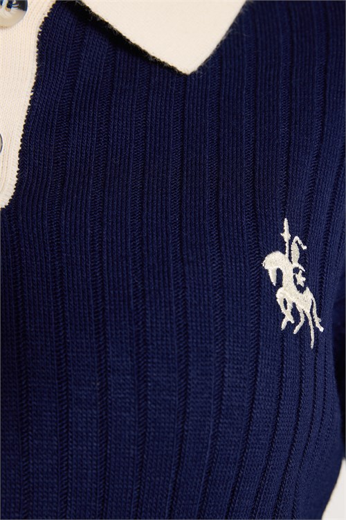 Kadın Slim Fit Dar Kesim Uzun Kollu Polo Yaka Nakışlı Lacivert Kazak