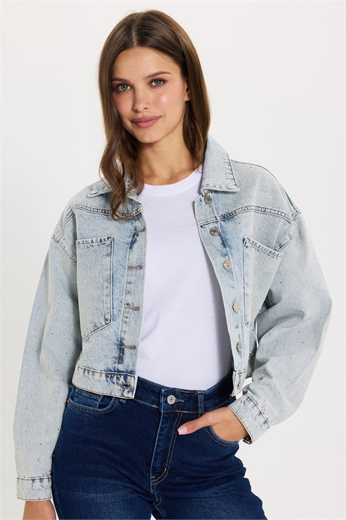 Kadın Oversize Geniş Kesim %100 Pamuk Cepli Taş Detaylı Açık Mavi Denim Ceket