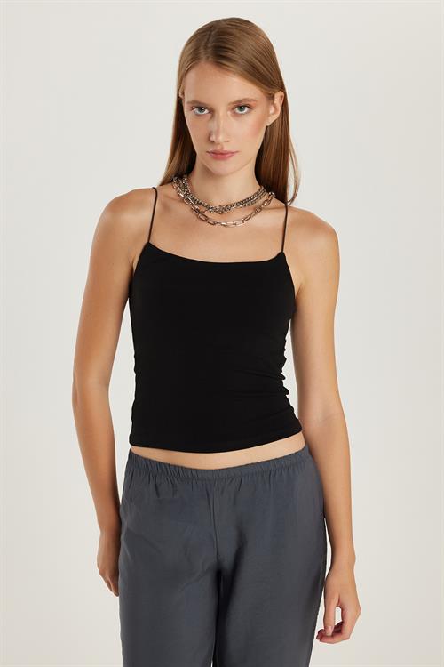 Kadın Slim Fit Dar Kesim İnce Askılı Kare Yaka Siyah Body Atlet