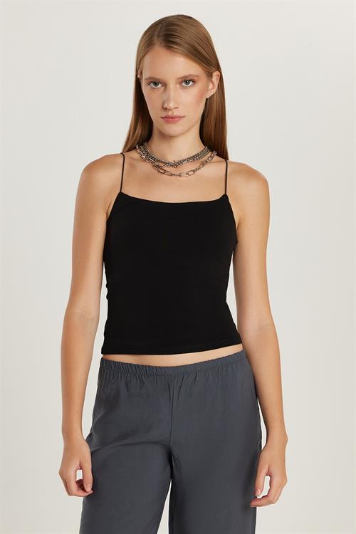 Kadın Slim Fit Dar Kesim İnce Askılı Kare Yaka Siyah Body Atlet