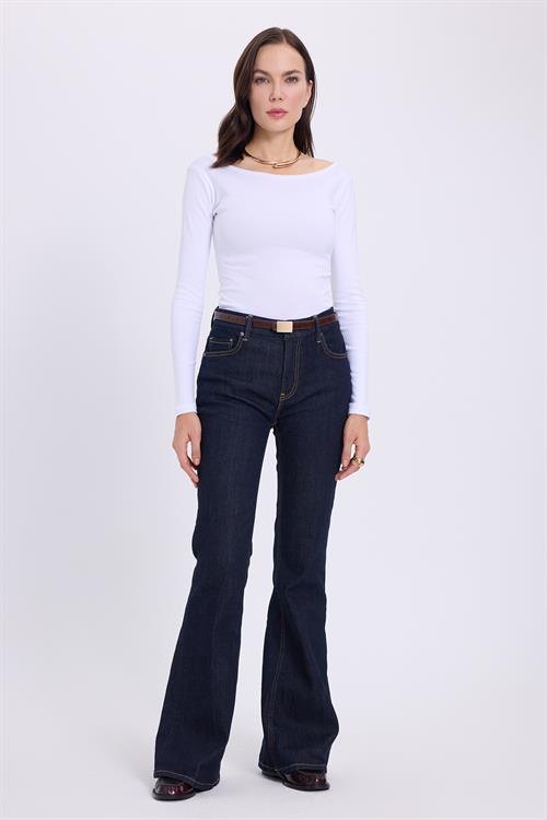 Kadın Slim Fit Dar Kesim Pamuklu Modal Kumaş Uzun Kollu Kayık Yaka Beyaz Bluz