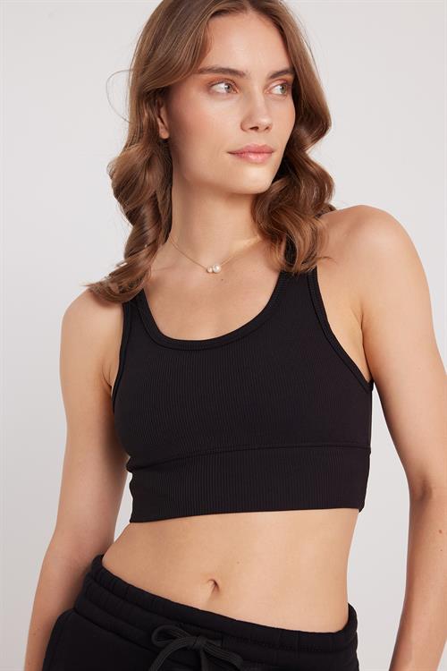 Kadın Slim Fit Dar Kesim Bisiklet Yaka Kalın Askılı Esnek Siyah Spor Atlet