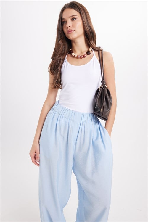 Kadın Slim Fit Dar Kesim Pamuklu Likralı Boyundan Bağlamalı Yumuşak Dokulu Beyaz Bluz 