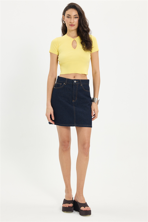 Kadın Slim Fit Dar Kesim %100 Pamuk Kısa Kollu Düz Bisiklet Yaka Sarı Crop