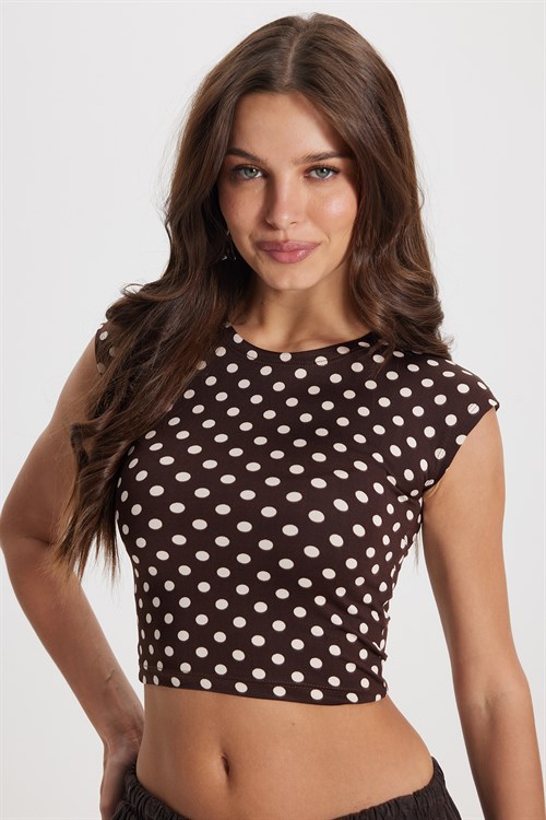 Kadın Slim Fit Dar Kesim Puantiyeli Bisiklet Yaka Kahverengi Crop Bluz