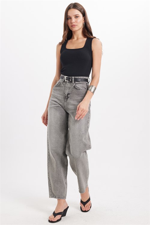 Kadın Slim Fit Dar Kesim Askılı Kare Yaka Pamuklu Siyah Crop Atlet