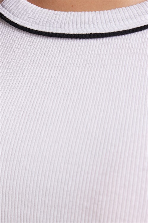 Kadın Slim Fit Dar Kesim Pamuklu Askılı Bisiklet Yaka Biyeli Beyaz Crop Atlet