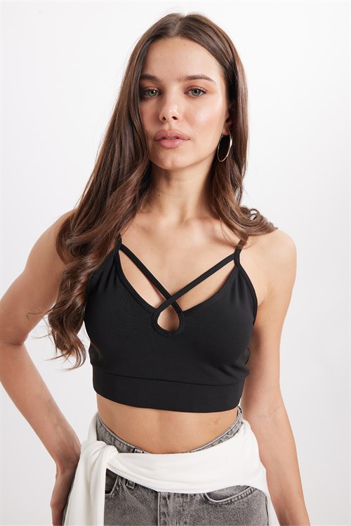 Kadın Slim Fit Dar Kesim Çapraz Bağlamalı Askılı V Yaka Siyah Crop 