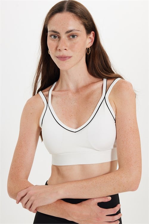 Kadın Slim Fit Dar Kesim Çapraz Bağlamalı Askılı V Yaka Beyaz Crop 