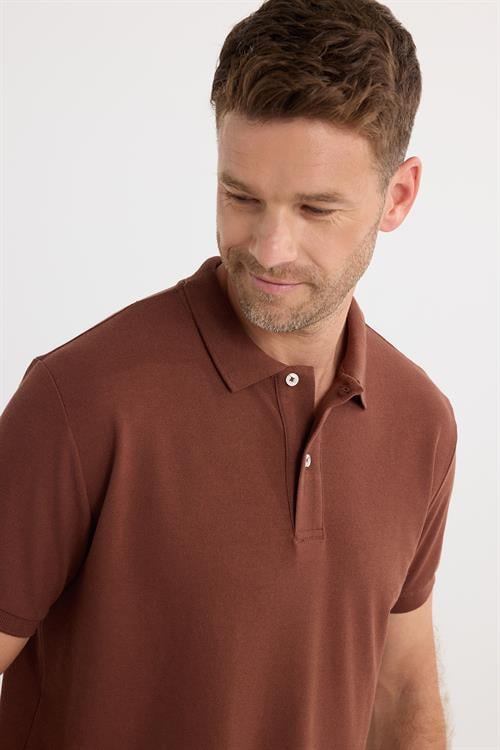 Erkek Regular Fit Klasik Kesim Pamuklu Yumuşak Dokulu Serin Tutan Kumaş Düz Kahverengi Polo Yaka Tişört