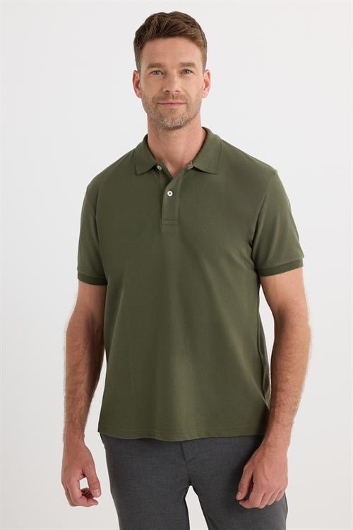 Erkek Regular Fit Klasik Kesim Pamuklu Yumuşak Dokulu Serin Tutan Kumaş Düz Pike Haki Polo Yaka Tişört