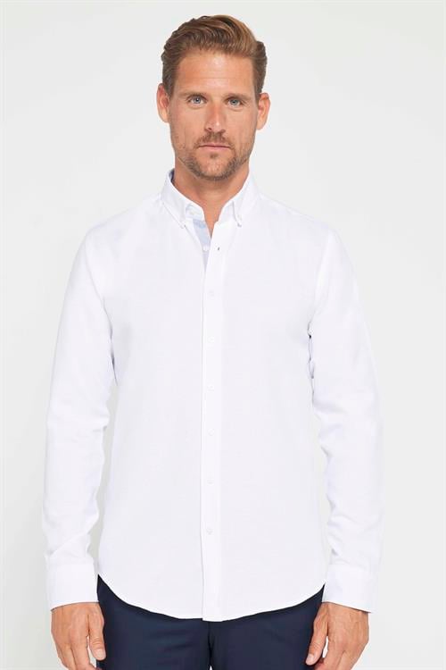 Slim Fit Uzun Kollu Düğmeli Yaka Pamuklu Kolay Ütü Düz Erkek Gömlek