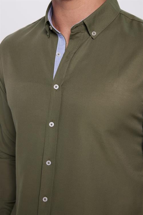 Slim Fit Uzun Kollu Düğmeli Yaka Pamuklu Kolay Ütü Düz Erkek Gömlek