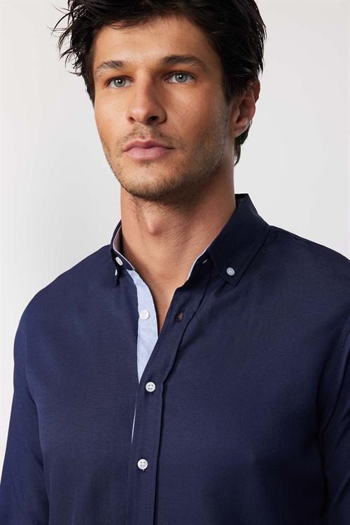 Slim Fit Uzun Kollu Düğmeli Yaka Pamuklu Kolay Ütü Düz Erkek Gömlek