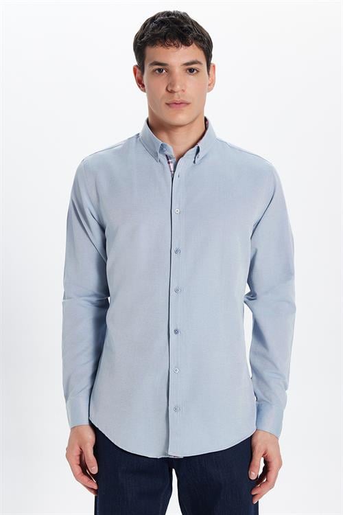 Erkek Slim Fit Dar Kesim Uzun Kollu Pamuklu Oxford Doku Kolay Ütülenebilir Mavi Düğmeli Yaka Gömlek