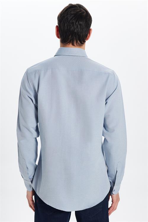 Erkek Slim Fit Dar Kesim Uzun Kollu Pamuklu Oxford Doku Kolay Ütülenebilir Mavi Düğmeli Yaka Gömlek