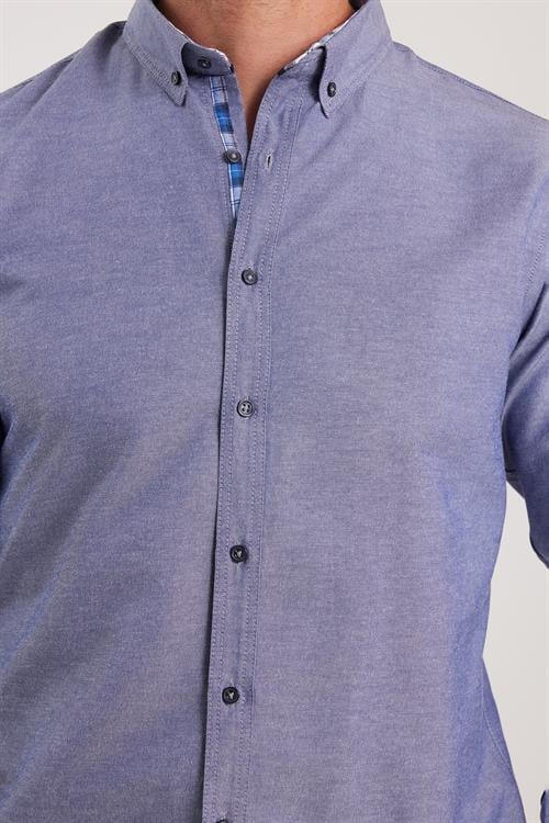 Erkek Slim Fit Dar Kesim Uzun Kollu Pamuklu Oxford Doku Lacivert Düğmeli Yaka Gömlek
