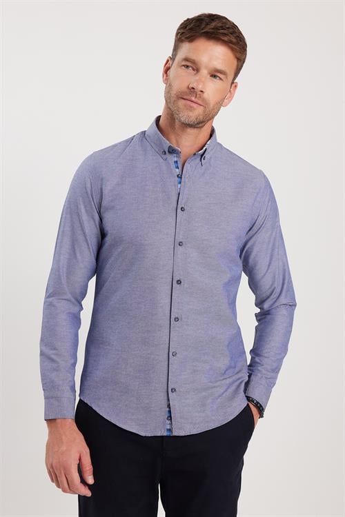 Erkek Slim Fit Dar Kesim Uzun Kollu Pamuklu Oxford Doku Lacivert Düğmeli Yaka Gömlek